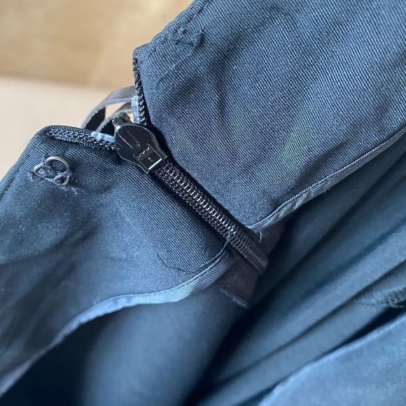 Vintage Dolce & Gabbana black skirt. Size 48 - Picture 12 of 16